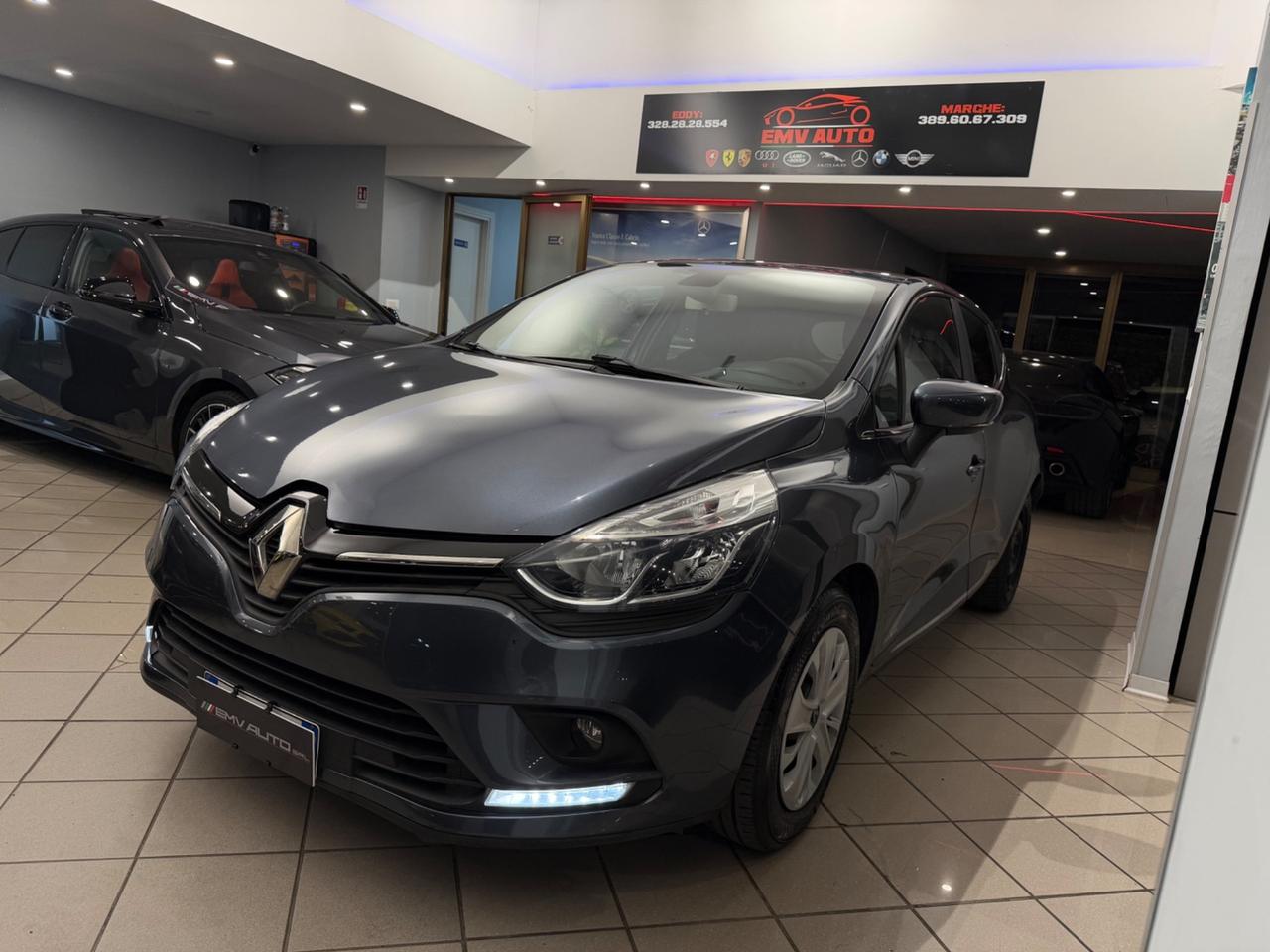RENAULT Clio 1.2 75CV 5 porte Life ok neopatentati