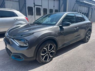 Citroen e-C4 motore elettrico 136 CV Shine