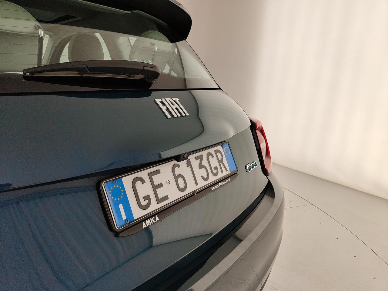 Fiat 500e Berlina 42 kWh La Prima