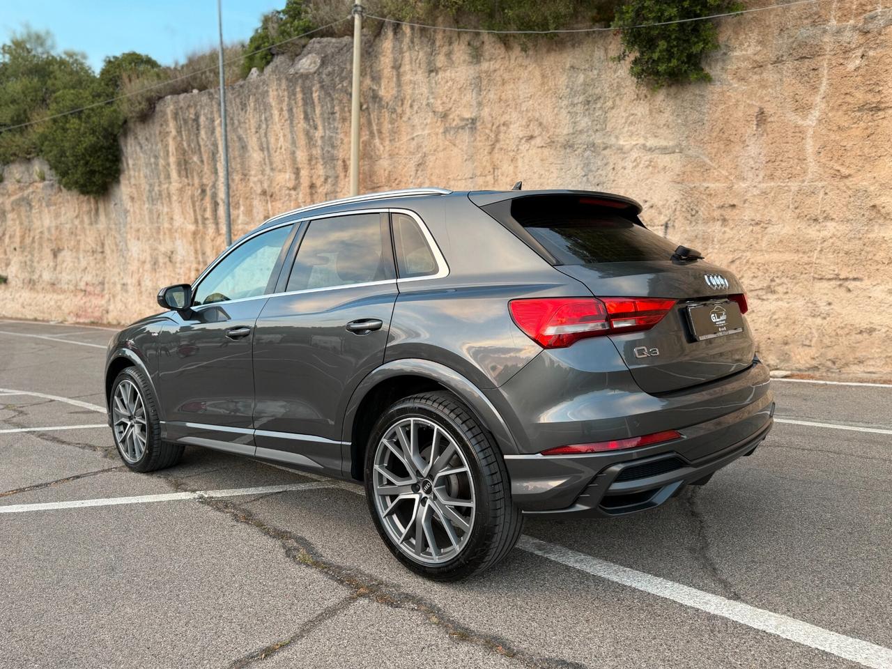 Audi Q3 S-LINE EDITION/2.0 150CV/ 20"/IVA ESPOSTA
