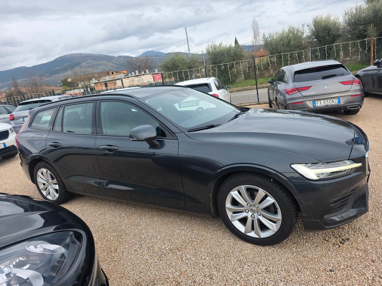 Volvo V60 D3 Geartronic R-design 12 mesi Garanzia