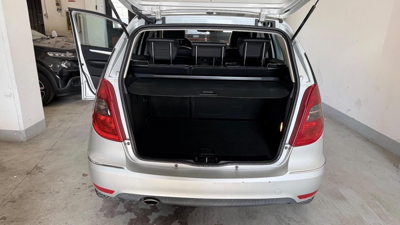 Mercedes-benz A 160 BlueEFFICIENCY Coupé Avantgarde