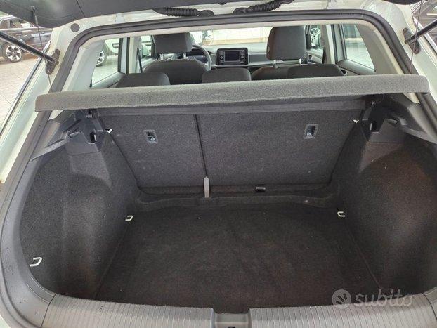 VOLKSWAGEN T-Roc 1.0 TSI Sed risc- app connect-f