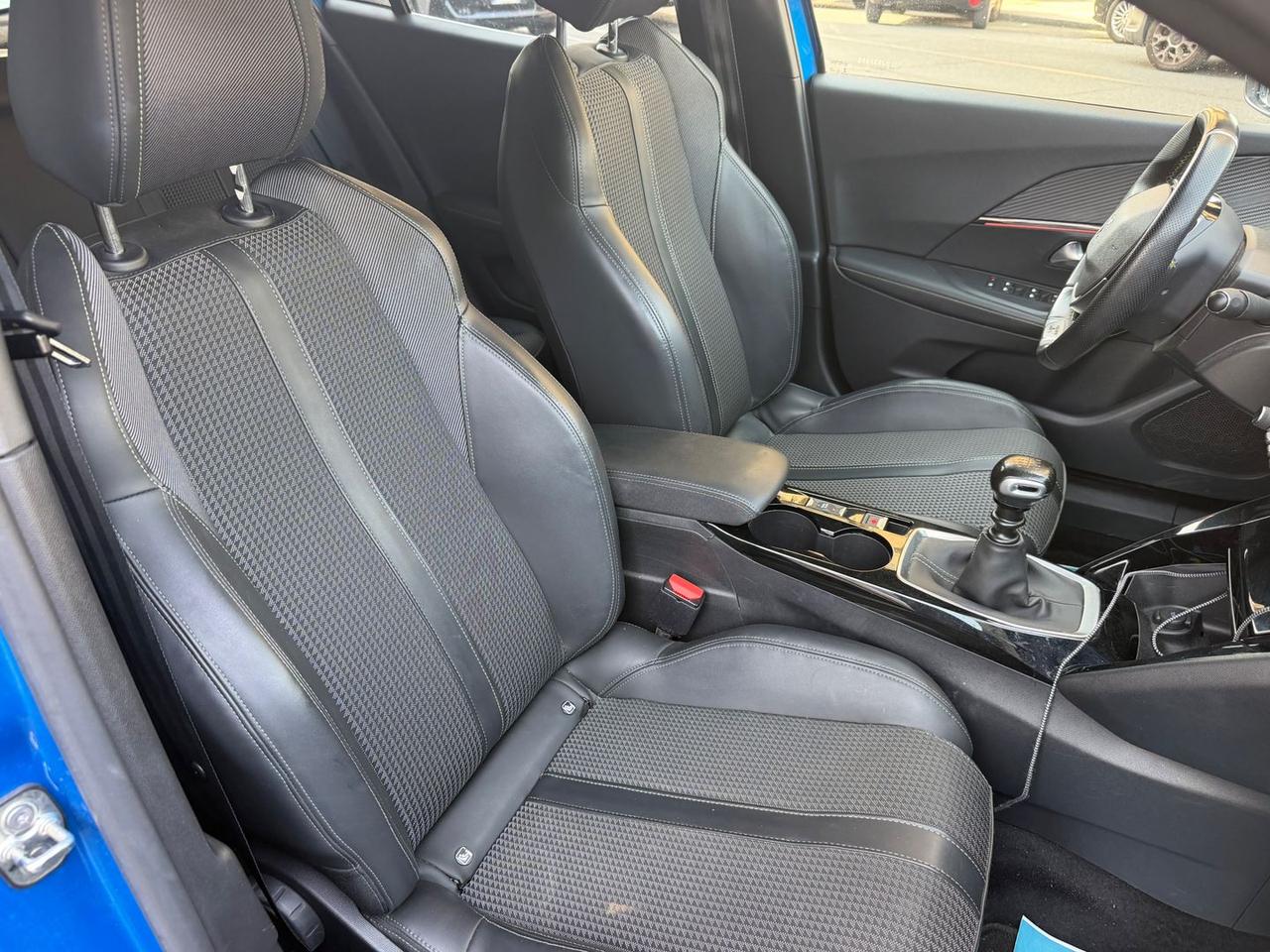 Peugeot 2008 GT 1.2 PureTech 130 #11350