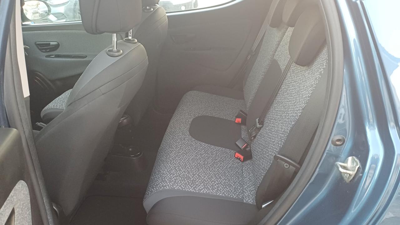 Lancia Ypsilon 1.0 FireFly 5 porte S&S Hybrid Silver 2023 SOLO 5MILA KM