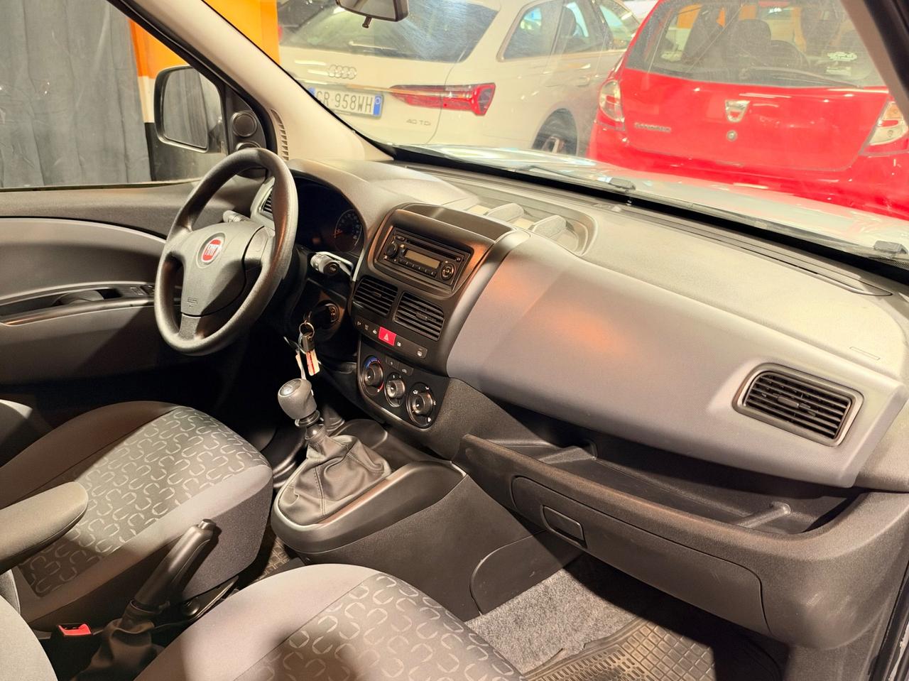 FIAT DOBLO 1.4 CON SOLI 73.313 KM IN CONDIZIONI DA VETRINA.