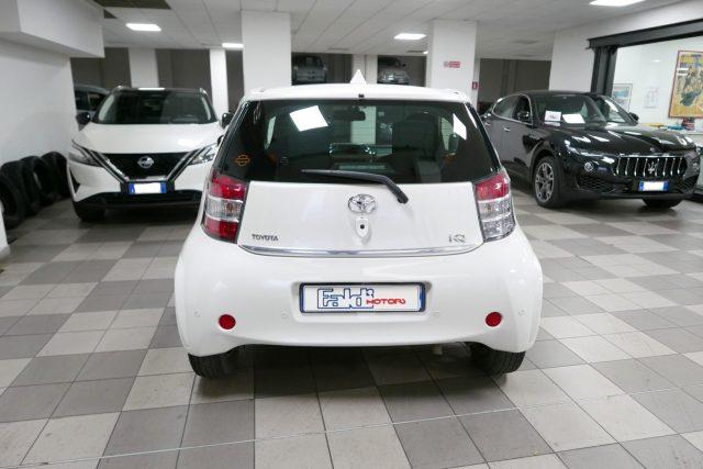 TOYOTA iQ 1.0 CVT Lounge