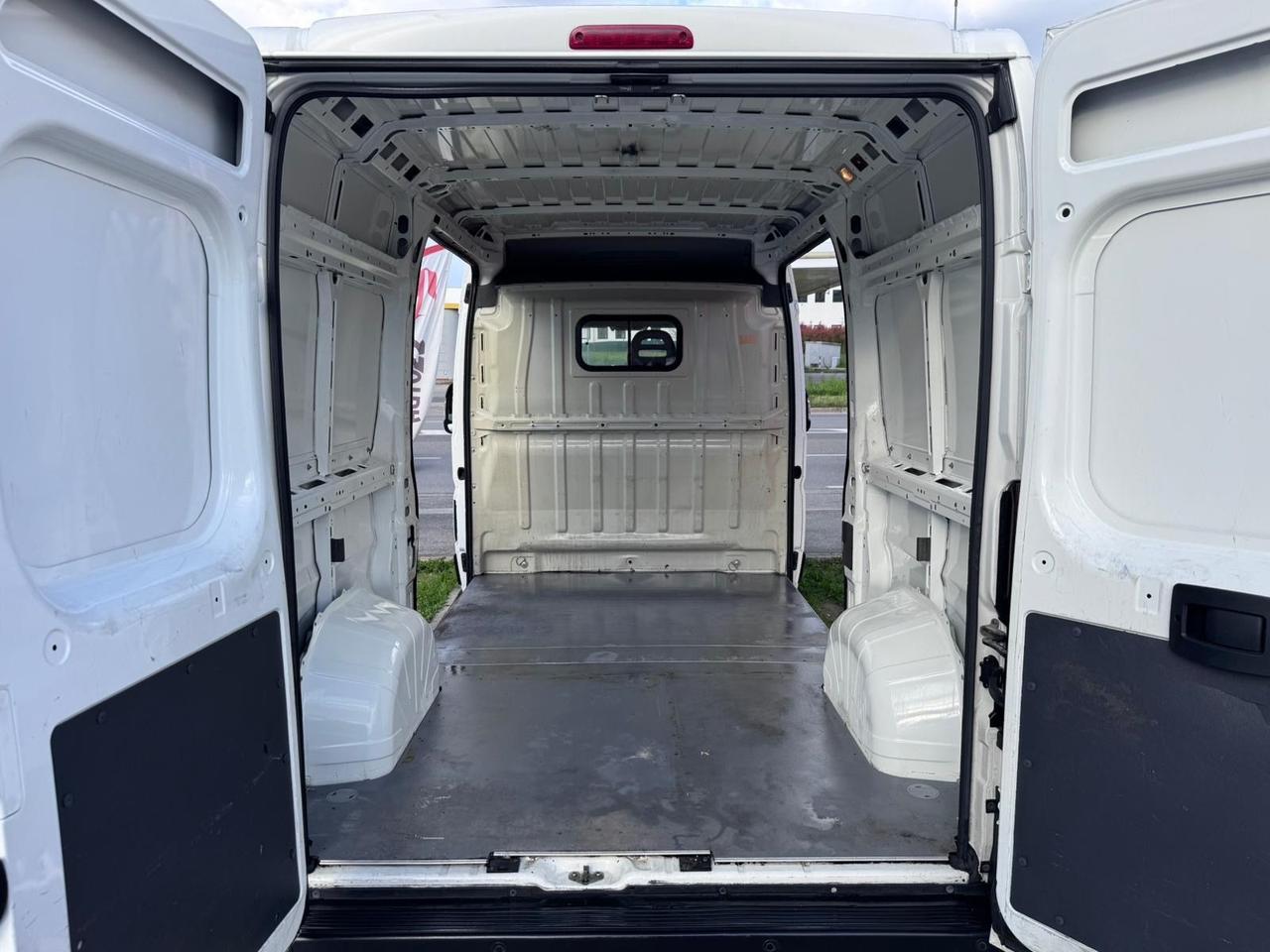 Peugeot Boxer 335 2.0 BlueHdi L2H2 131CV Iva Compresa