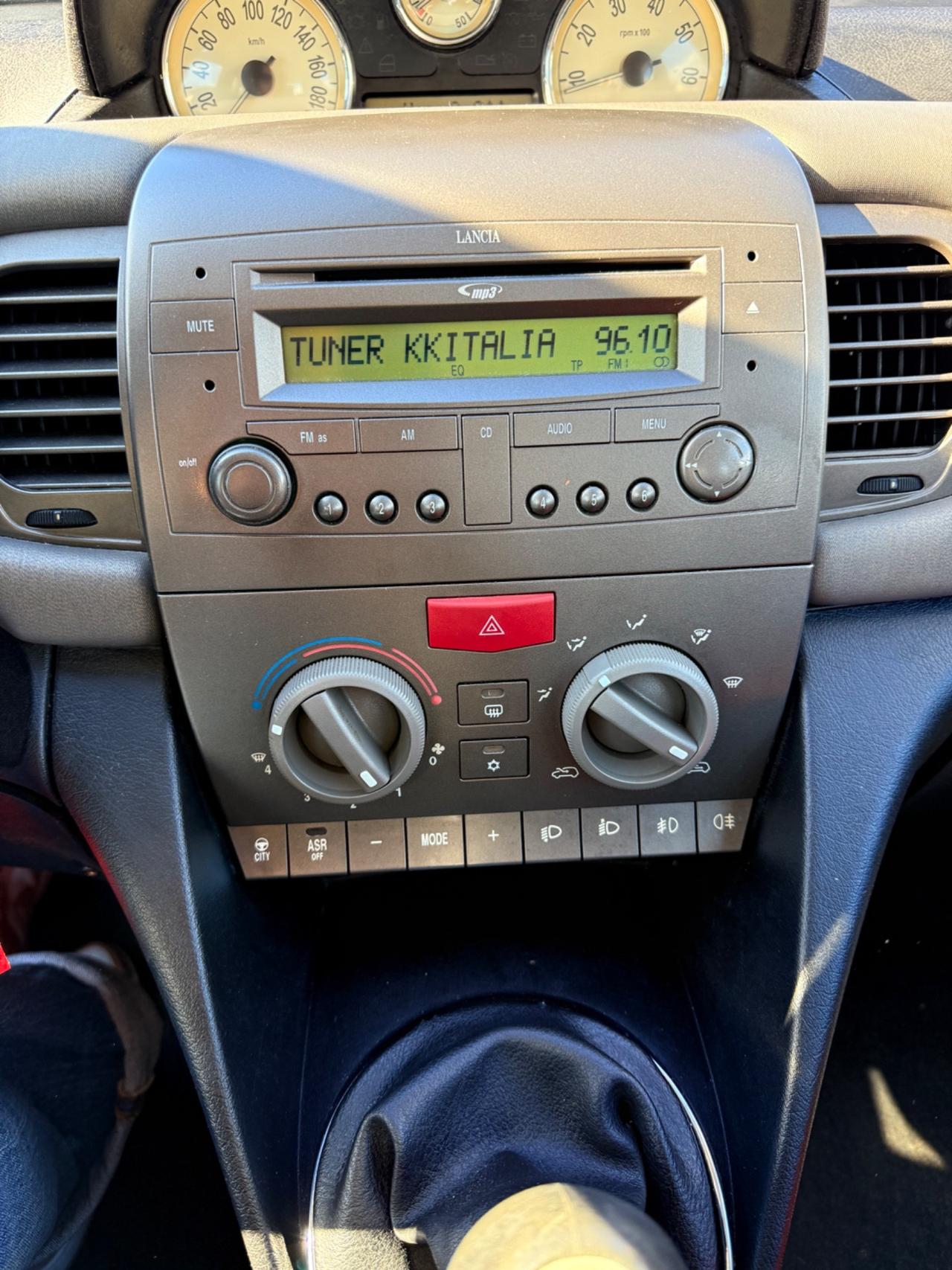 Lancia Ypsilon 1.3 Multijet 16V