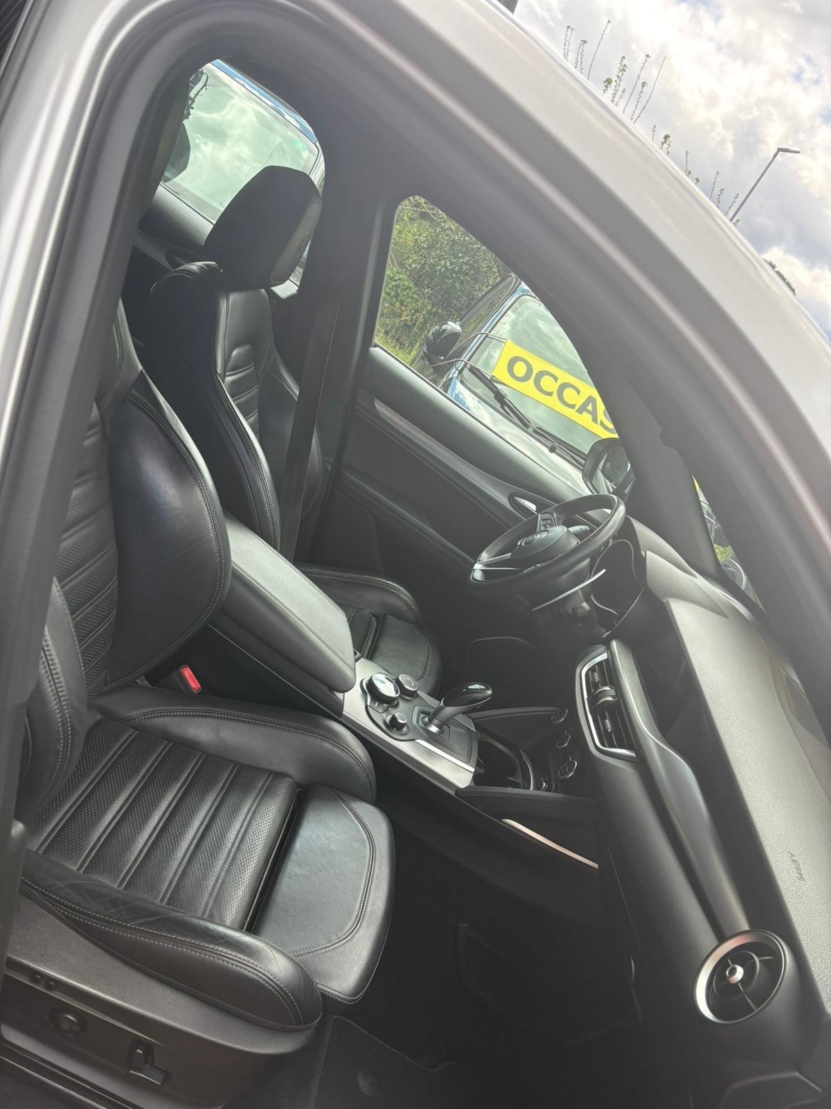 Alfa Romeo Stelvio 2.2 Turbodiesel 210 CV AT8 Q4 Executive