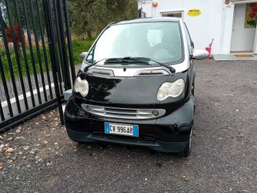 Smart ForTwo 700 coupé pure (45 kW)