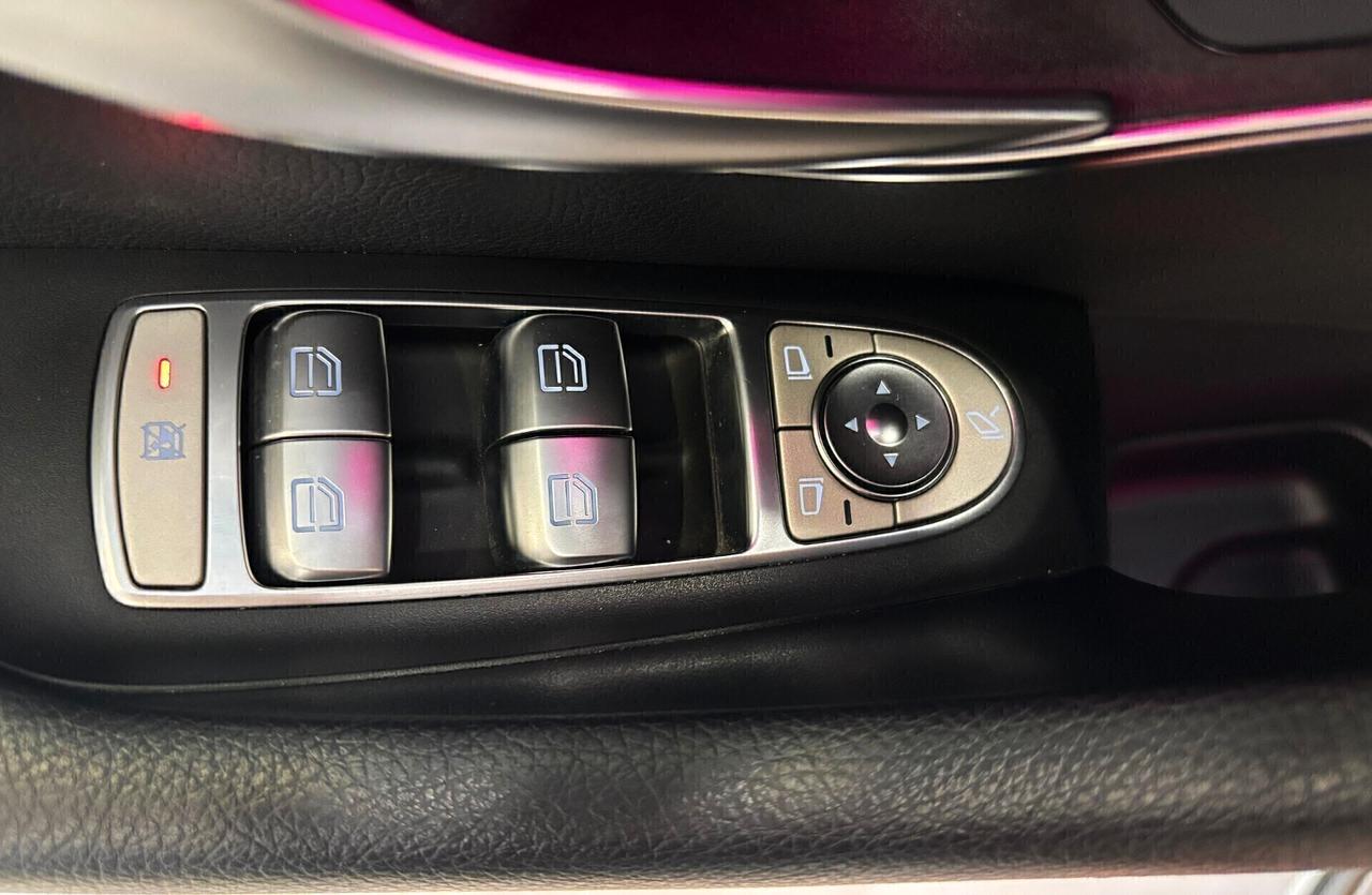 Mercedes Classe E 220 BERLINA * STUPENDA*