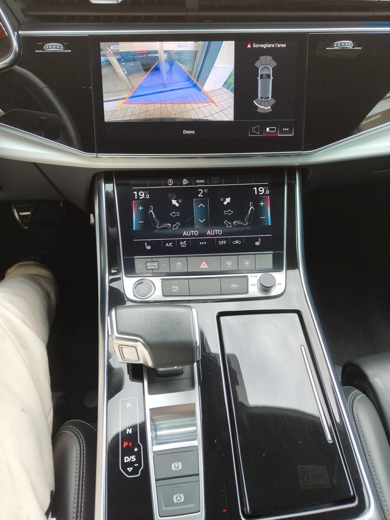 Audi Q8 45 TDI quattro tiptronic Sport
