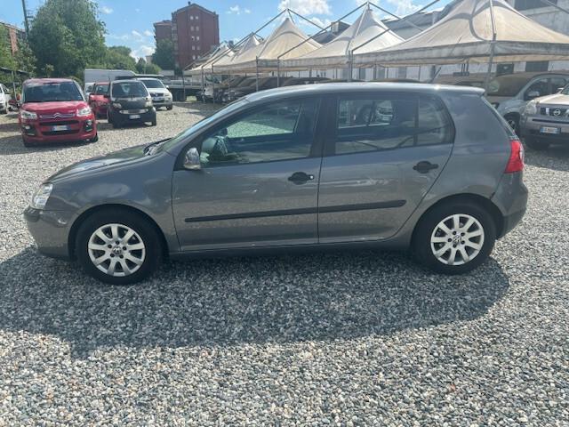 Volkswagen Golf 1.6 16V FSI 5p. Comfortline