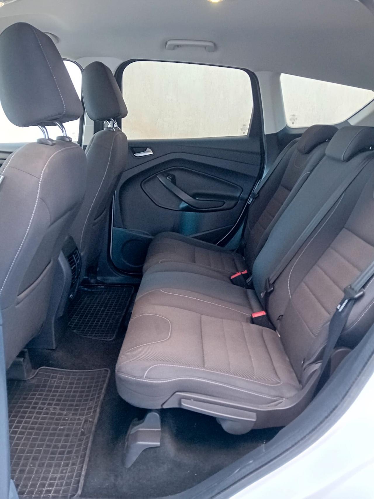 Ford Kuga 2.0 TDCI 120 CV S&S 2WD Titanium