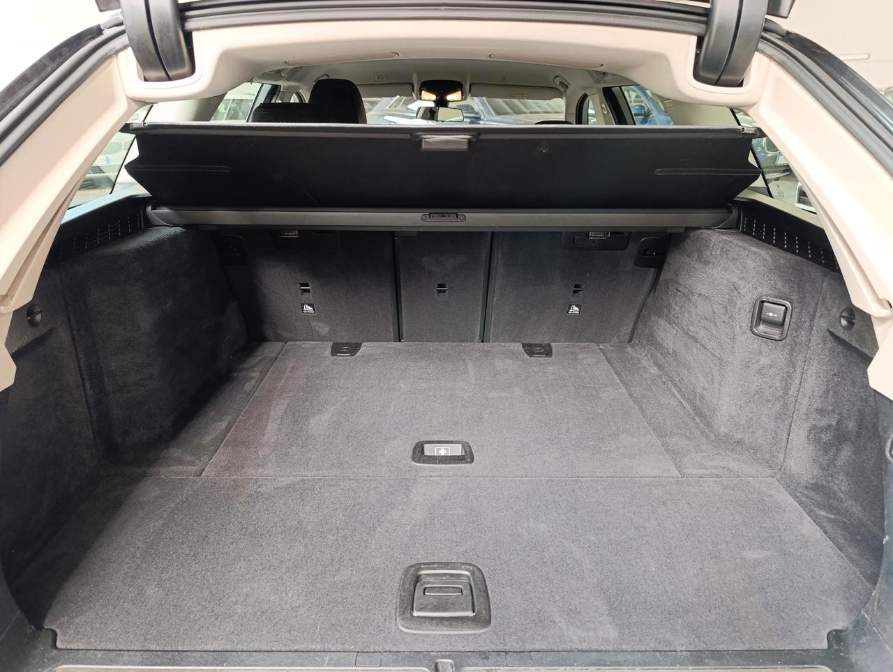 BMW 520 d Touring mhev 48V Luxury auto