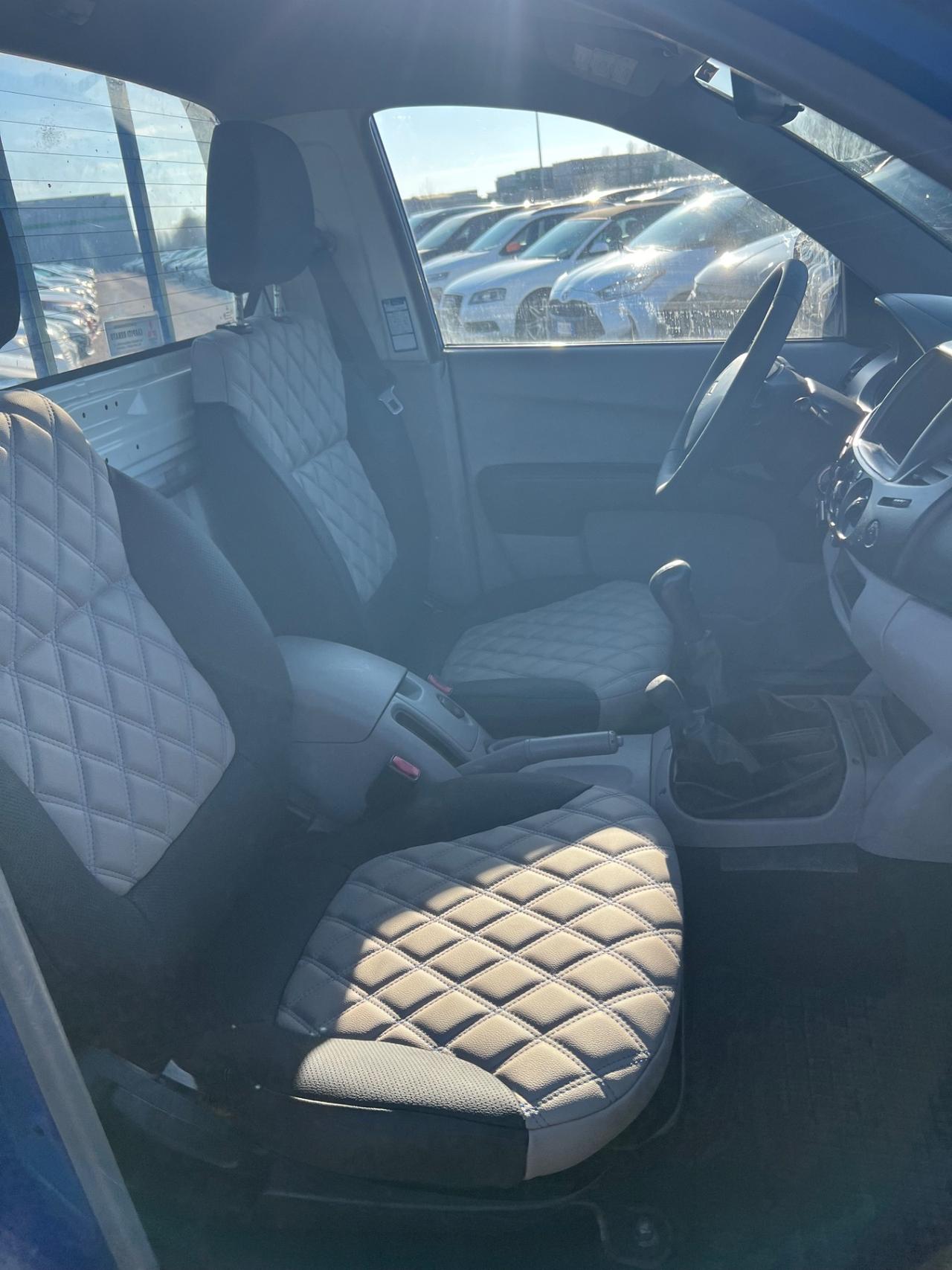 Mitsubishi PICK UP L200 DI D invite Club cab 4 WD