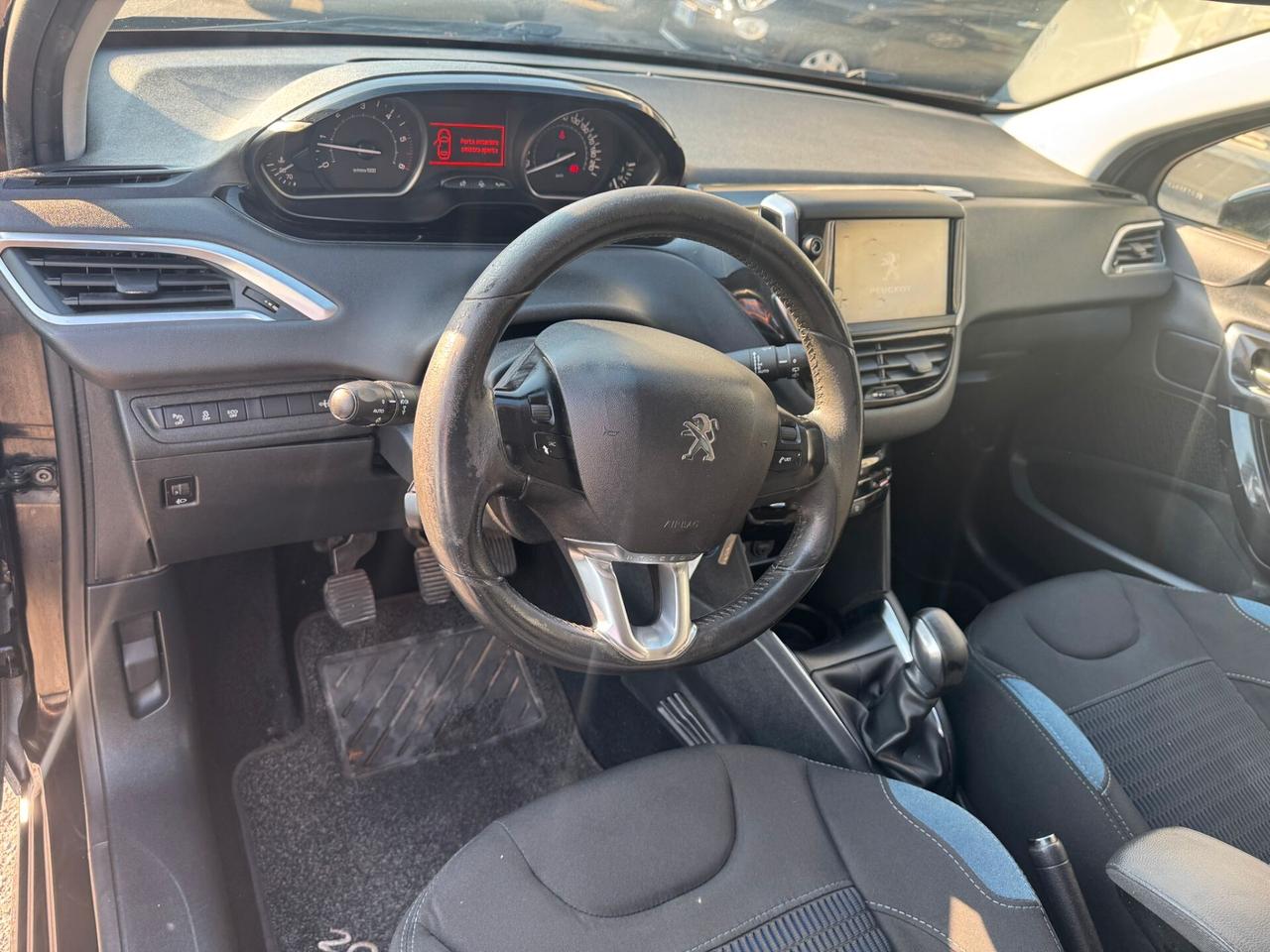 Peugeot 208 1.6 e-HDi 92 CV Stop&Start 5 porte Allure *NEOPATENTATI*