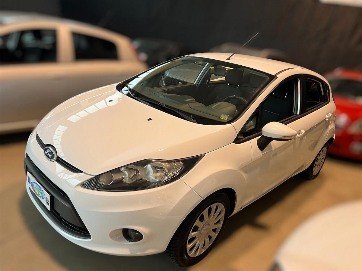 Ford Fiesta 1.6 TDCi 95 CV 5p. Titanium/OK NEOPATENTATI