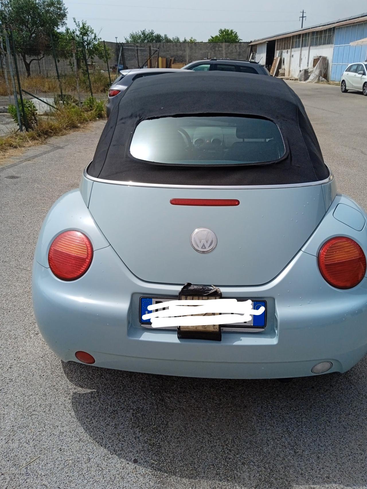 Volkswagen New Beetle 1.6 Cabrio