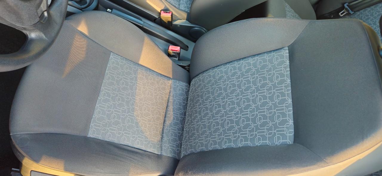 Seat Ibiza 1.2 12V 70CV Benzina NEOPATENTATI