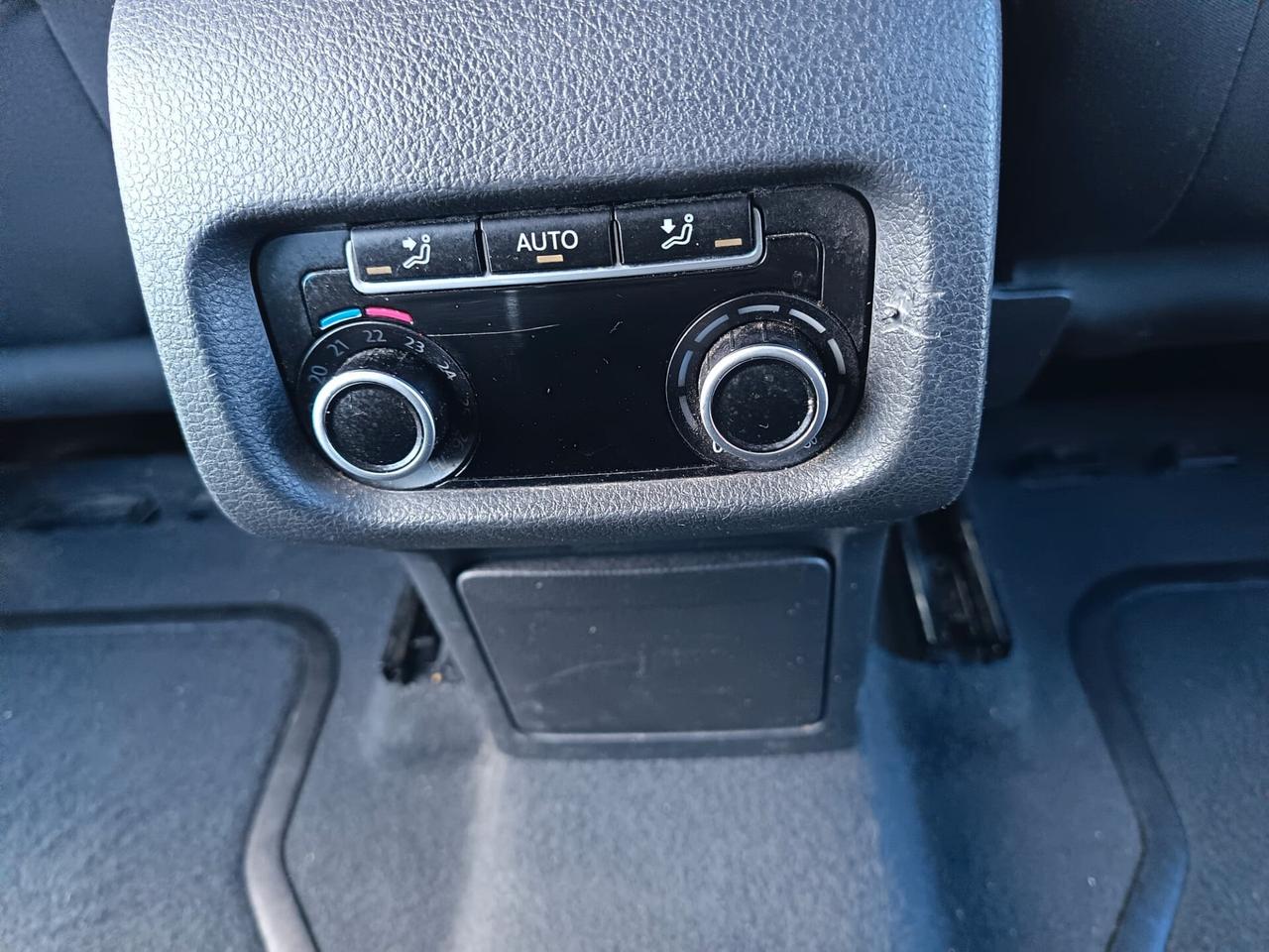 Volkswagen Sharan 2.0 TDI Highline Business 7 POSTI GARANZIA