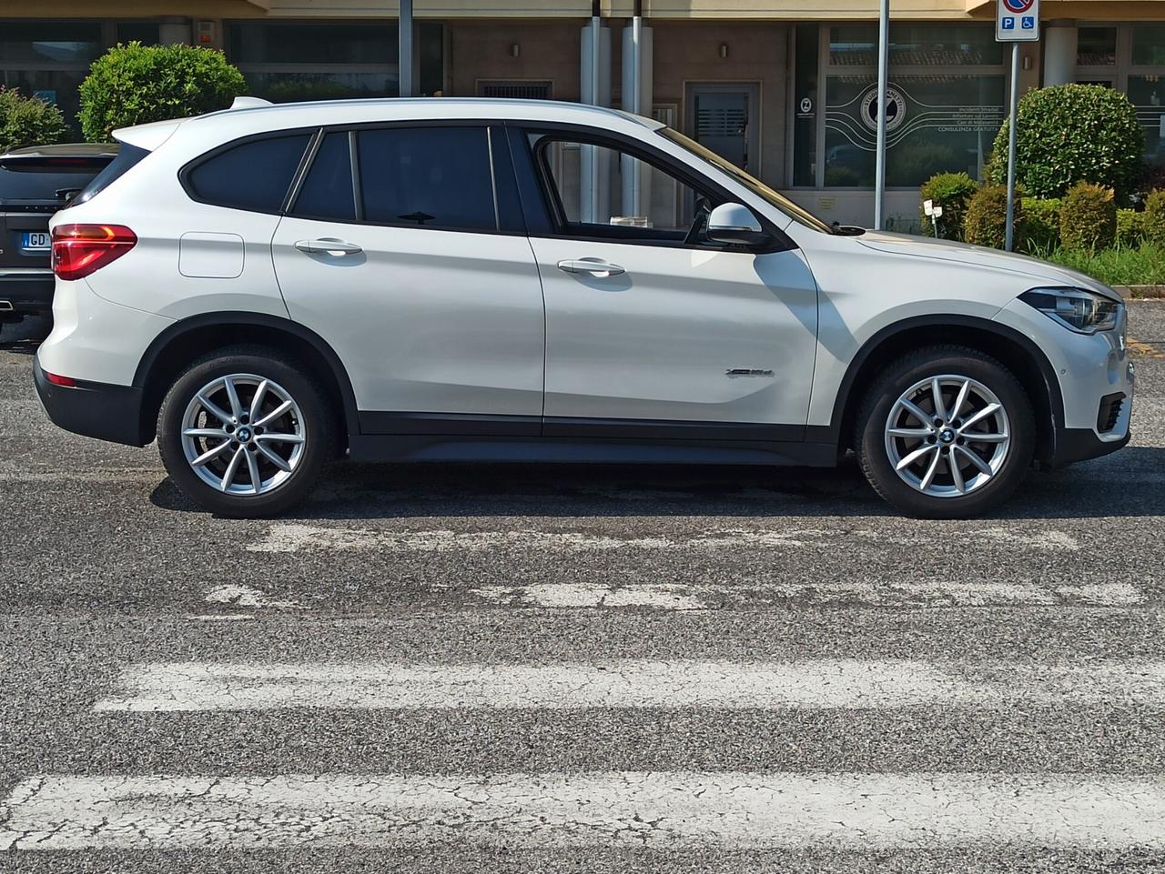 Bmw X1 sDrive18d Business
