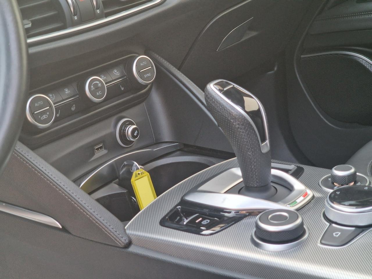 Alfa Romeo Stelvio 2.2cc 210cv Q4 Veloce