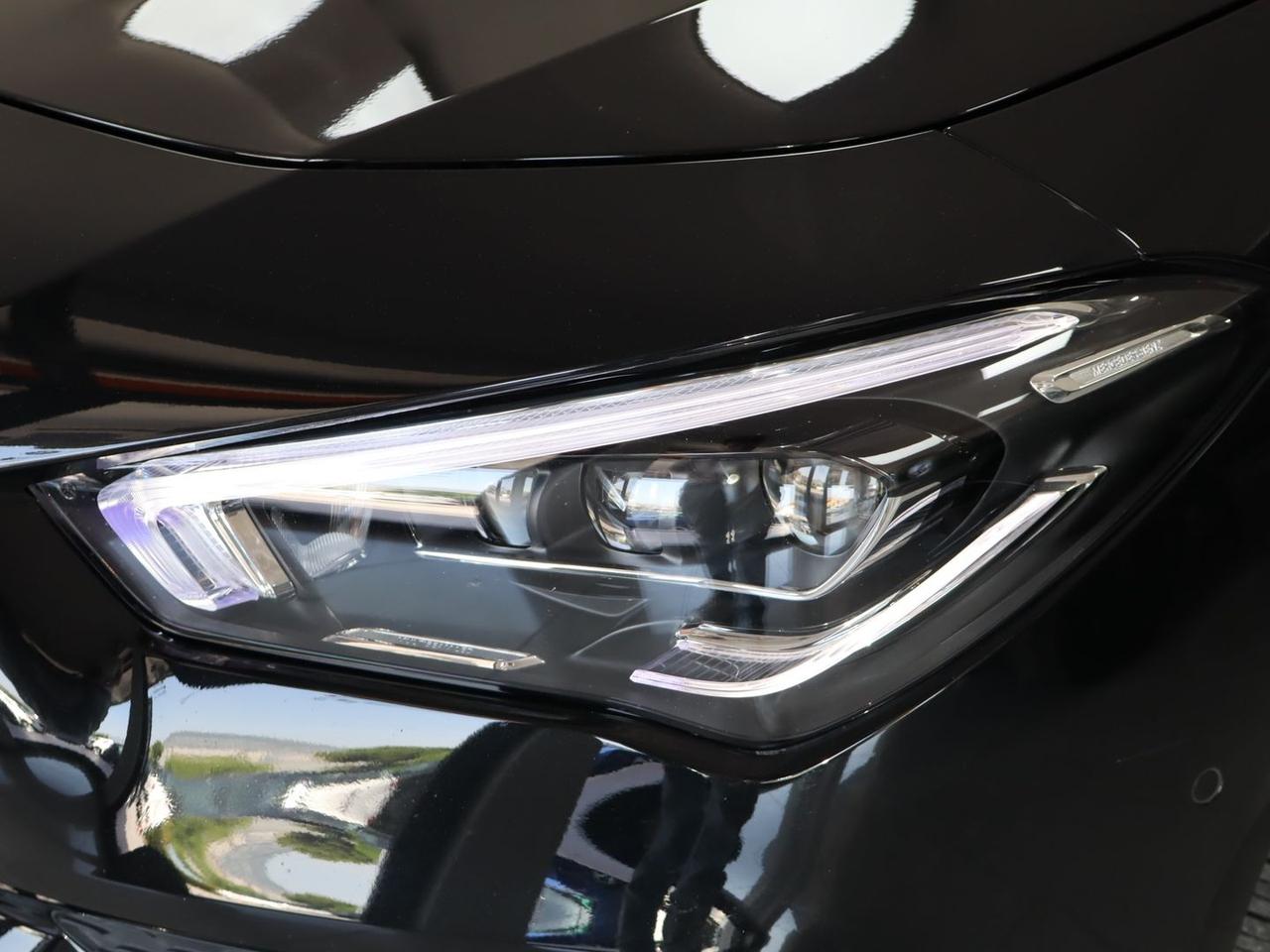 Mercedes-Benz CLA 200 AMG Line Premium Plus #11012