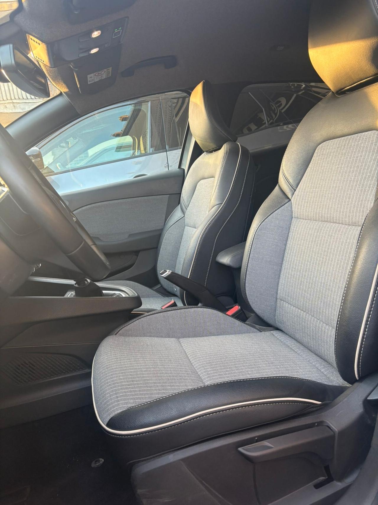 Renault Clio TCe 90 CV 5 porte Techno