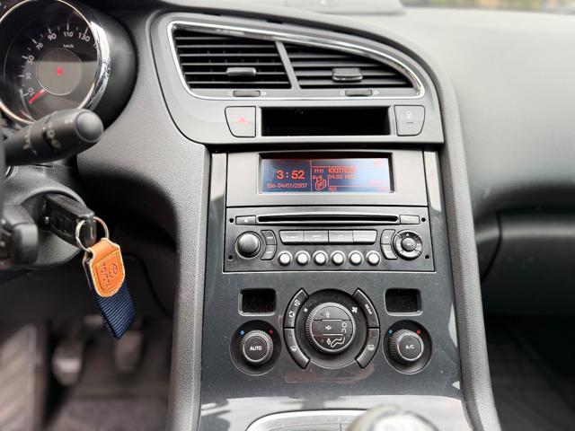 PEUGEOT 5008 2.0 HDi 150CV BUSINESS PERFETTO