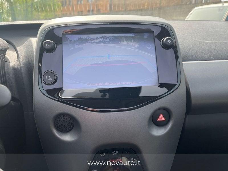 Toyota Aygo 1.0 VVT-i x-wave MMT