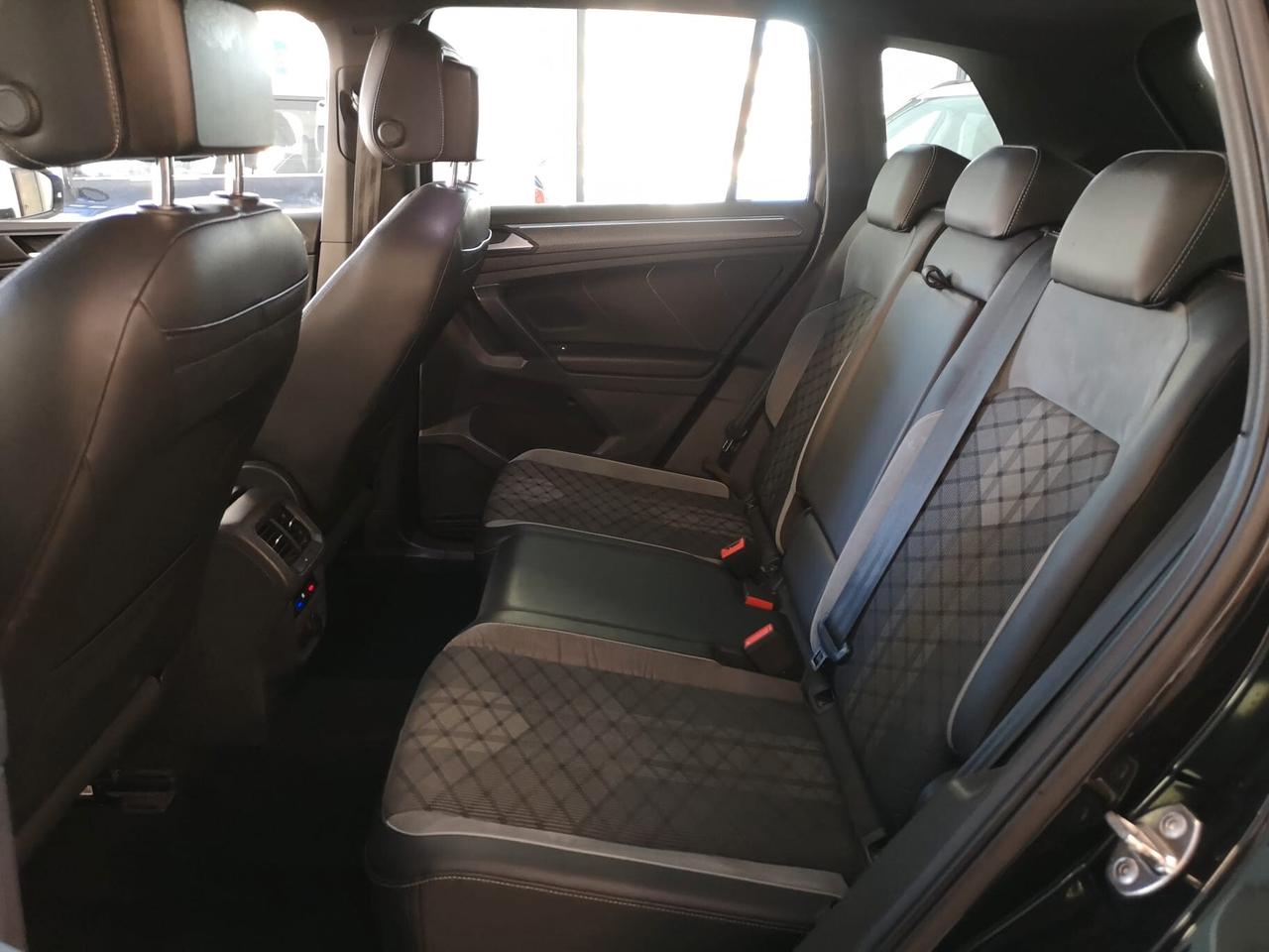 Volkswagen Tiguan 2.0 TDI 150 CV DSG R-Line 2021