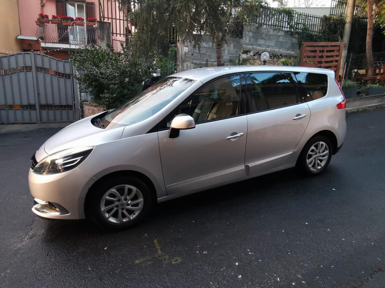 Renault Scénic 1.5 dCi 110CV 7 posti 2014