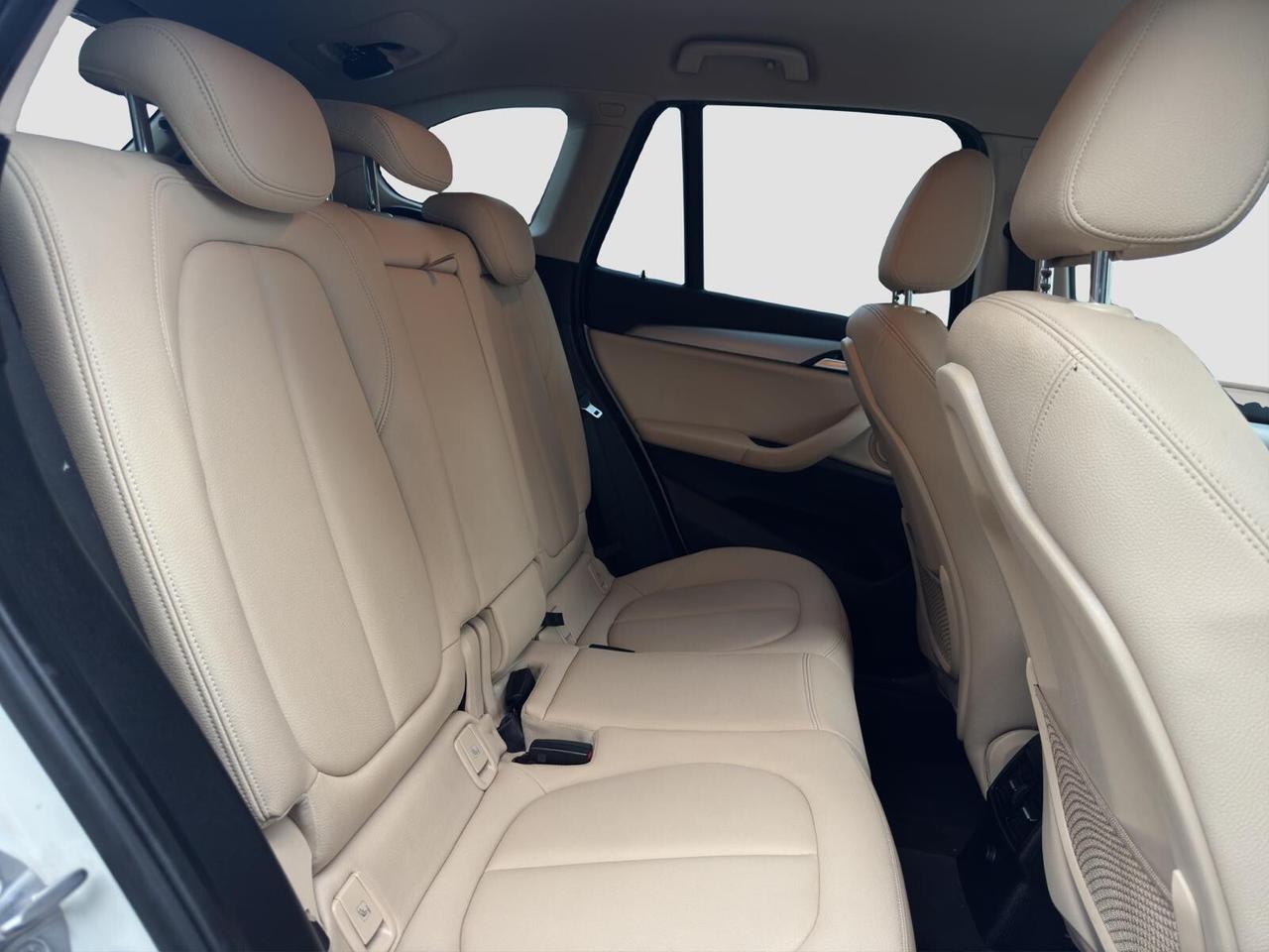 Bmw X1 x-drive18d Advantage automatica 2016