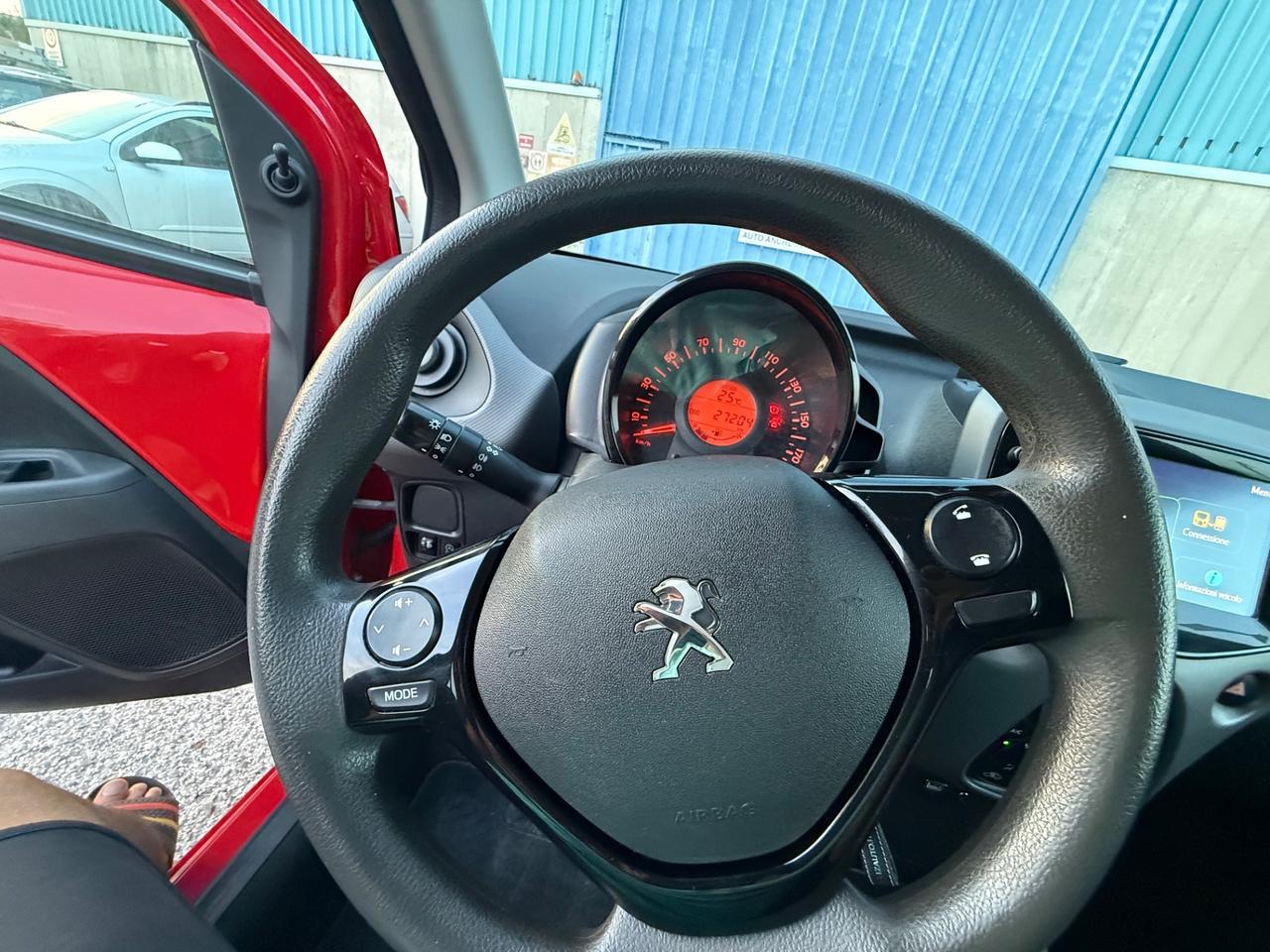 Peugeot 108 VTi 72 5 porte Allure