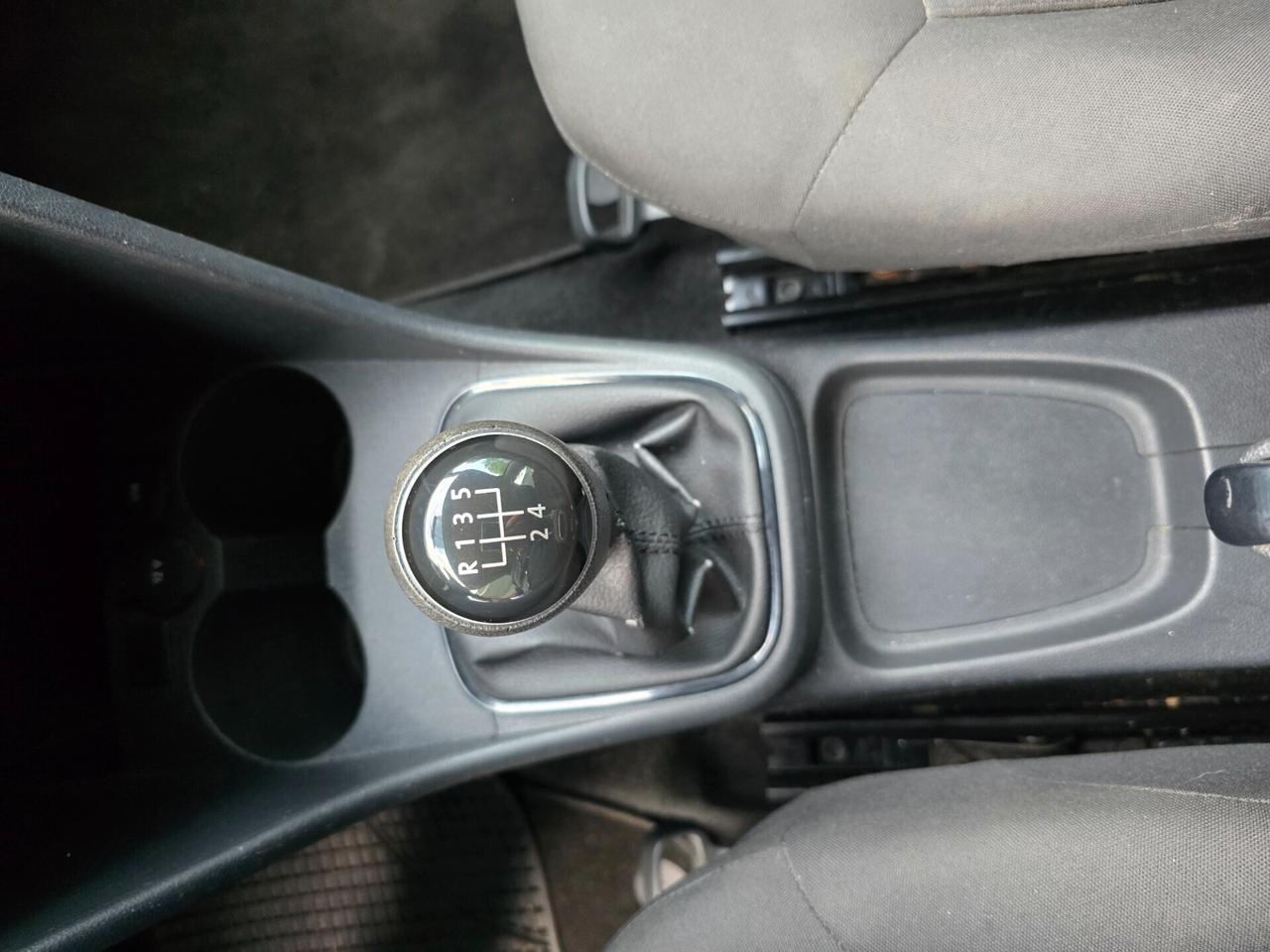 Volkswagen Polo 1.4TDI 75CV Trendline 113000KM-2015