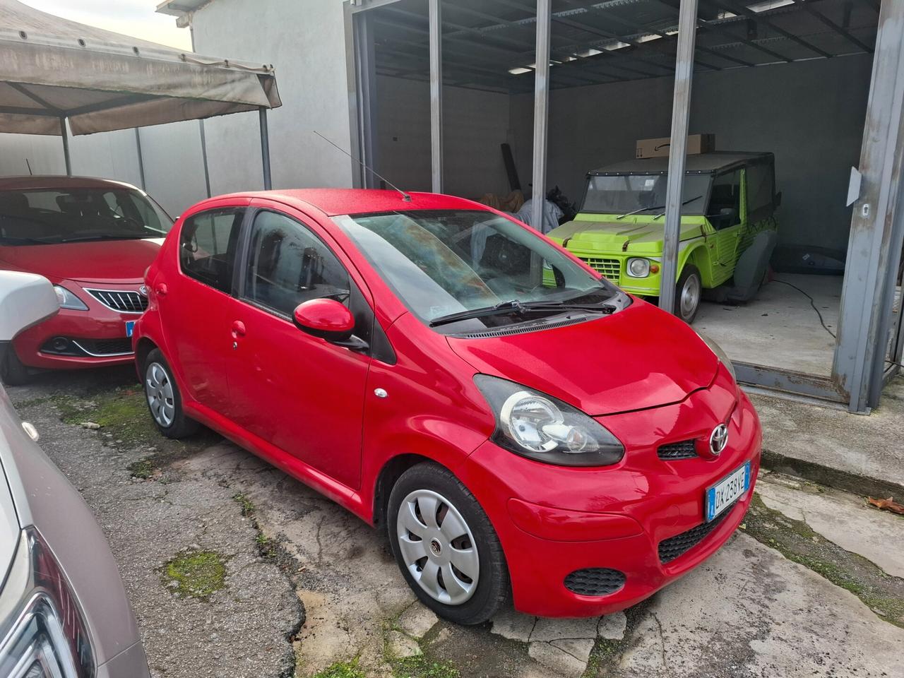 Toyota Aygo 1.0 12V VVT-i 5 porte anno 2010