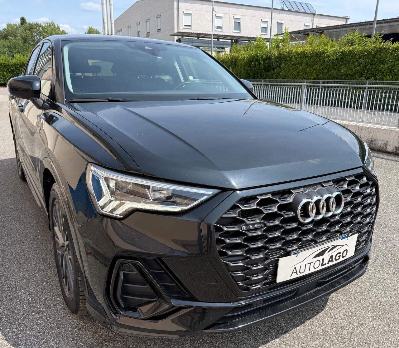 Audi Q3 SPB 40 TDI quattro S tronic S Line Identity Black