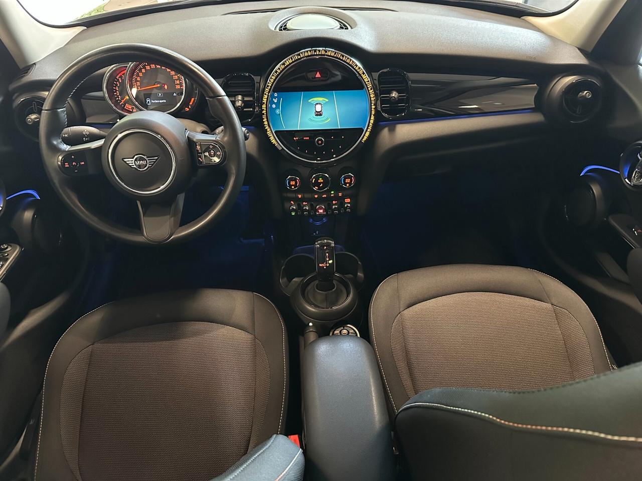 Mini Cooper 5p 1.5 Autom