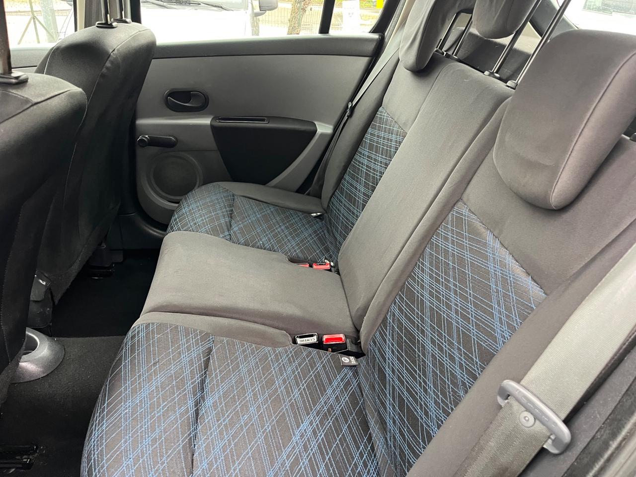 Renault Clio 1.2 16V 5 porte Luxe