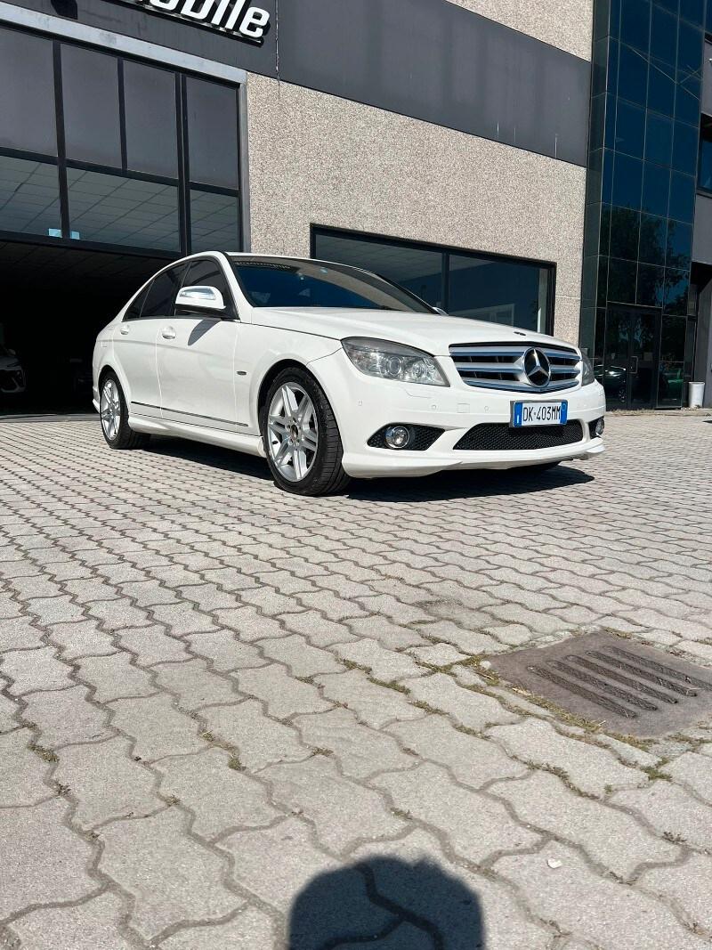 MERCEDES Classe C (W/S204) C 320 CDI 4Matic A...