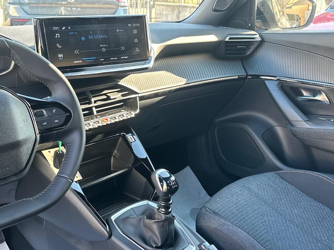 Peugeot 2008 PureTech 100 S&S Style