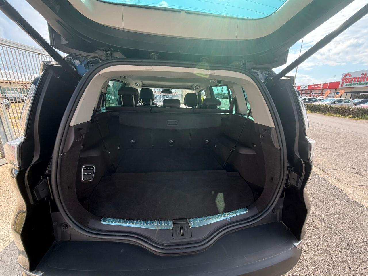 Renault Espace dCi 160CV - diesel - 2017