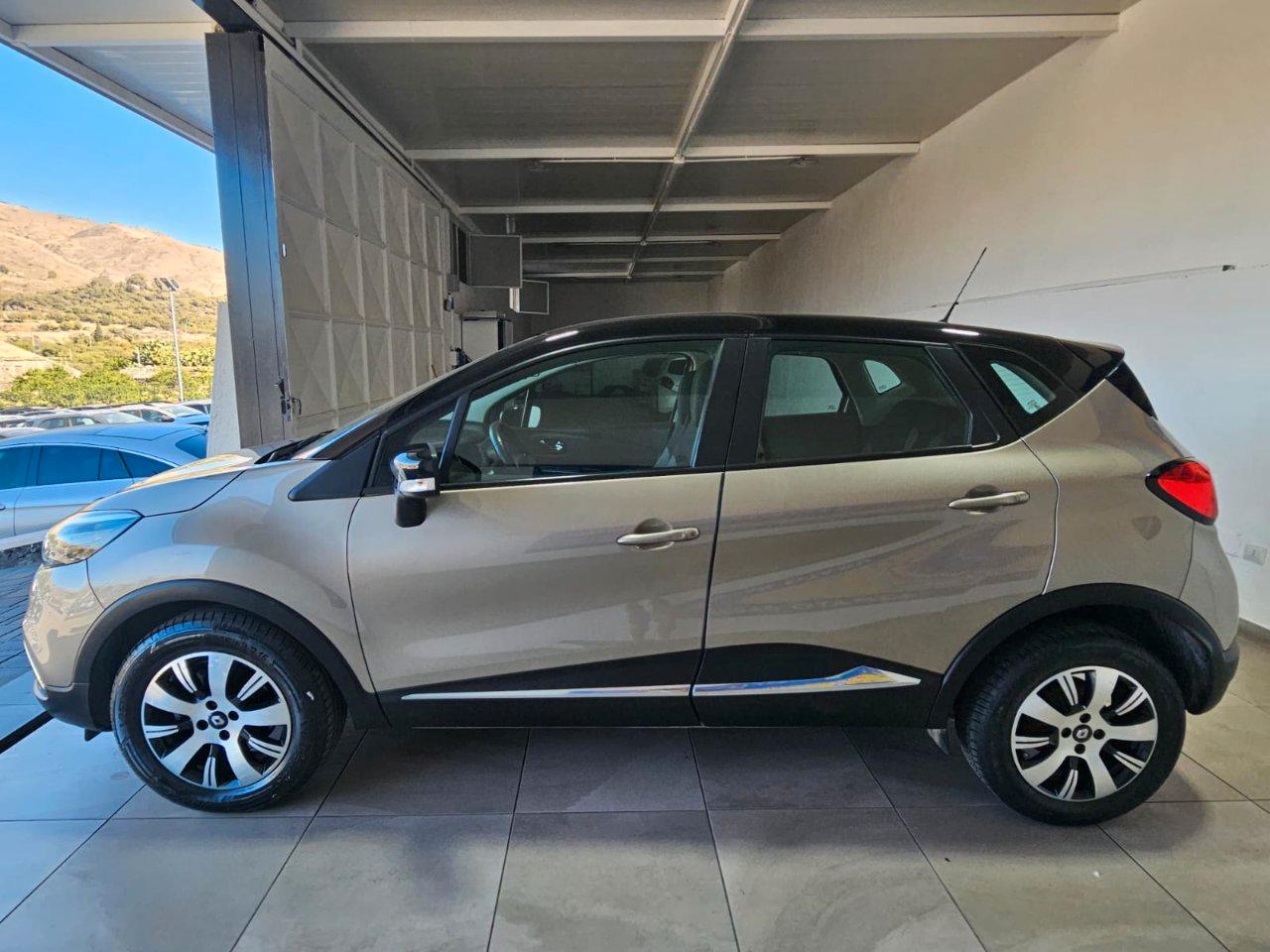Renault Captur 1.5 dci Iconic 90cv