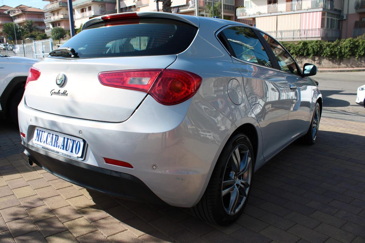 Alfa Romeo Giulietta 1.6 JTDm-2 105 CV Exclusive
