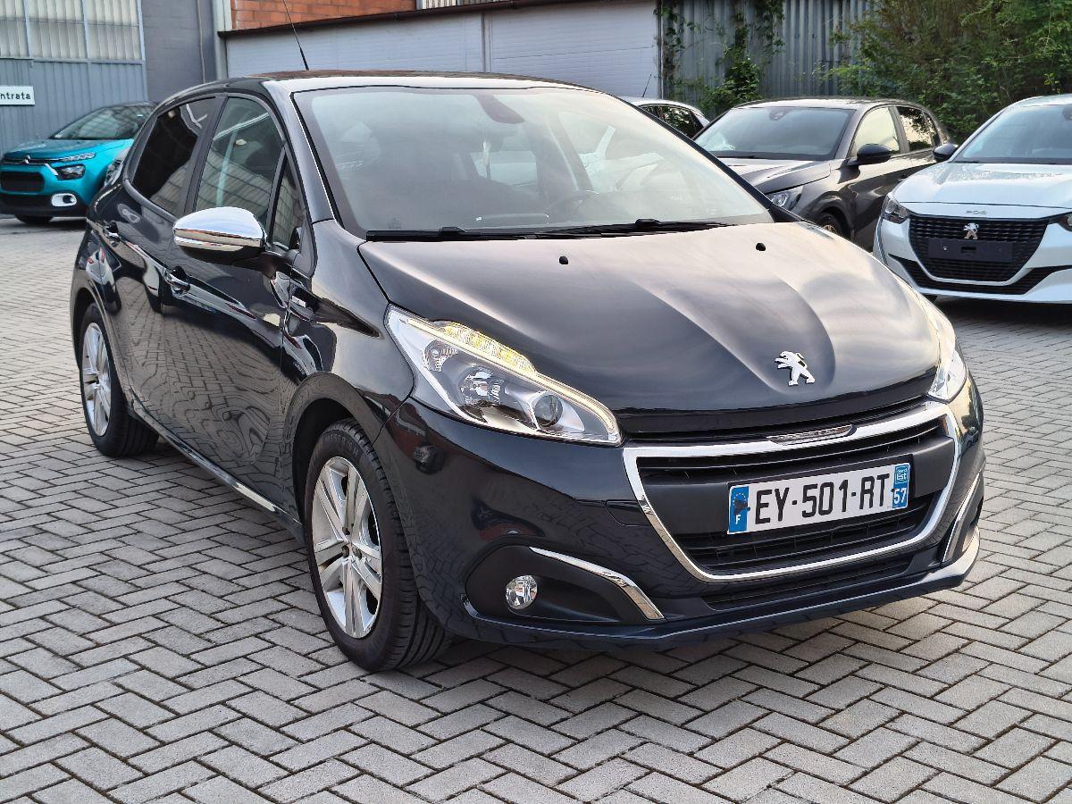 PEUGEOT - 208 - PureTech 82 5p. Allure