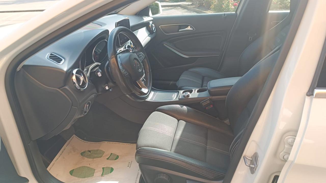 Mercedes-Benz GLA-Klasse GLA 180 d Sport 1’5 Diesel 110cv Cambio AUTOMATICO