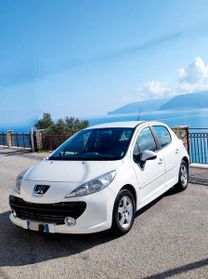 Peugeot 207 1.4 HDi 70CV 5p ok Neopatentati