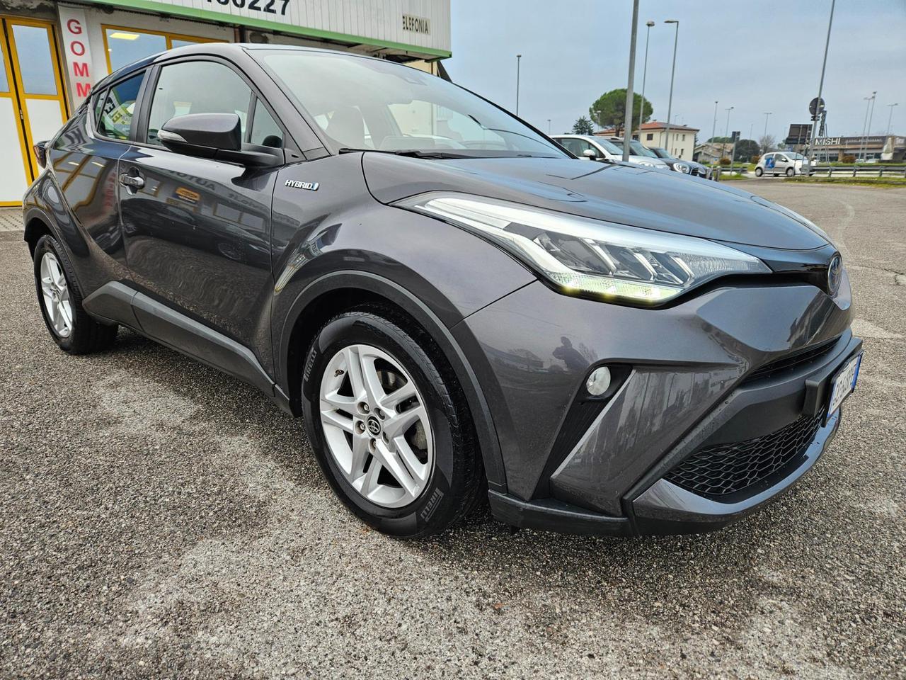 Toyota C-HR 1.8h Business e-cvt